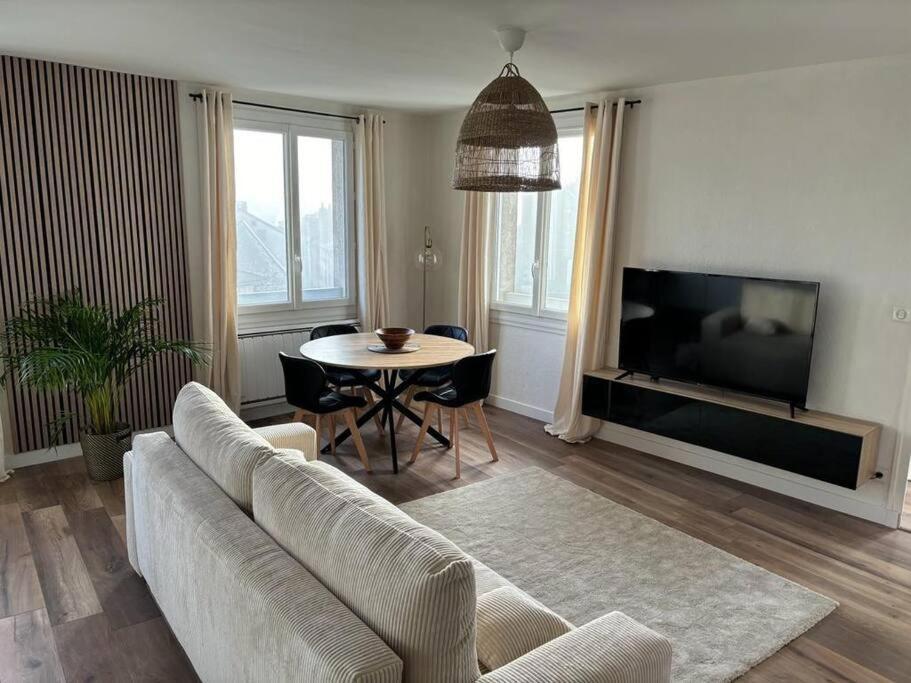 Appartement Cosy Au Coeur De La Ville โอริแยค ภายนอก รูปภาพ